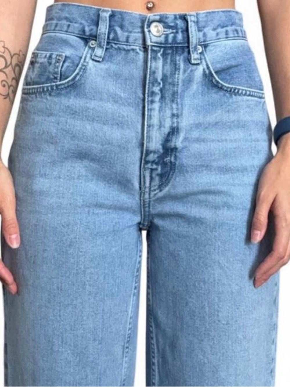 BDG Urban Outfitters High-Rise Baggy Light Blue Denim Women's Jeans Size 28